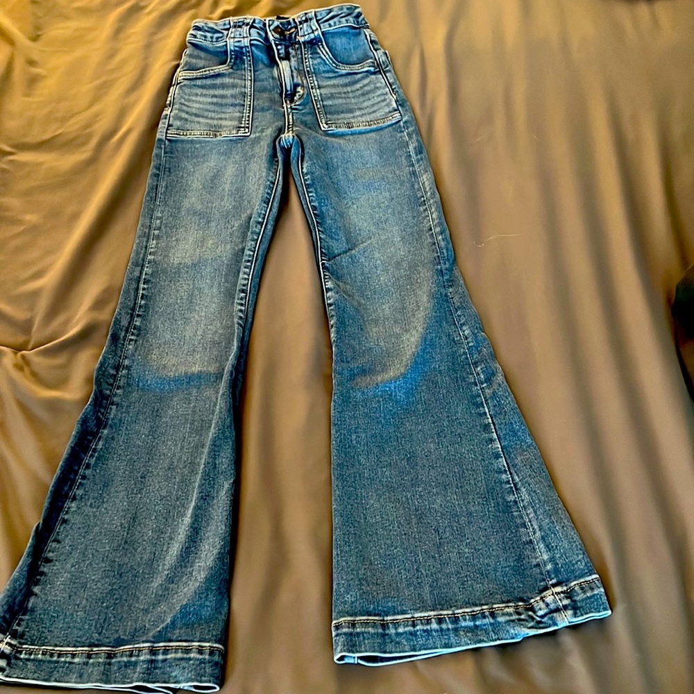 AE size 000 super high waisted flared jeans